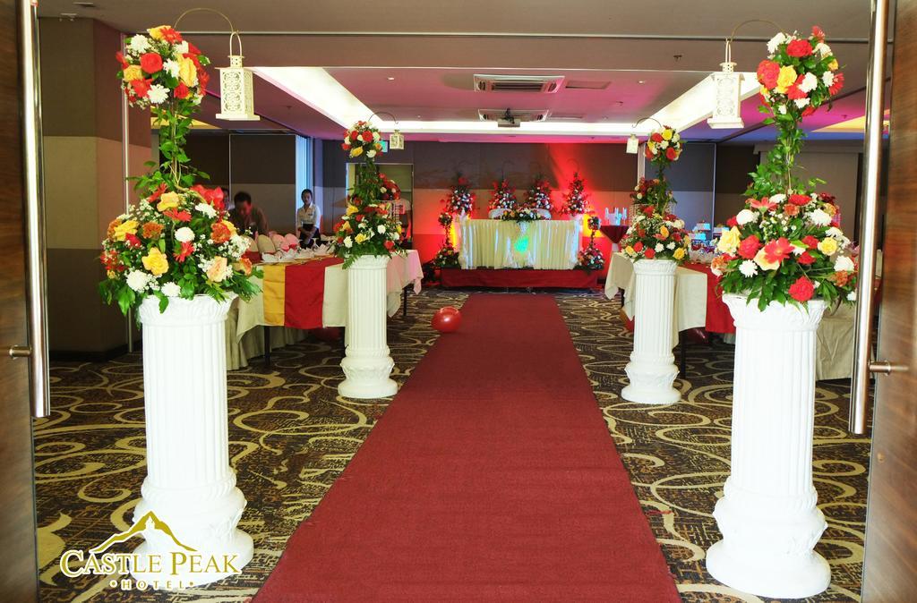 Castle Peak Hotel Cebu Eksteriør billede